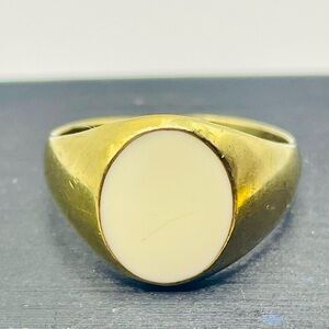 J. Crew Gold Plated Brass Oval Faux Opal Inset Signet Ring. Size 7